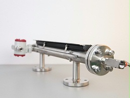 磁翻板液位计的量程与中心距一样吗？